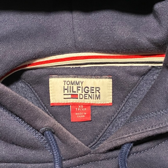 Tommy Hilfiger XS navy hoodie - Picture 4 of 4